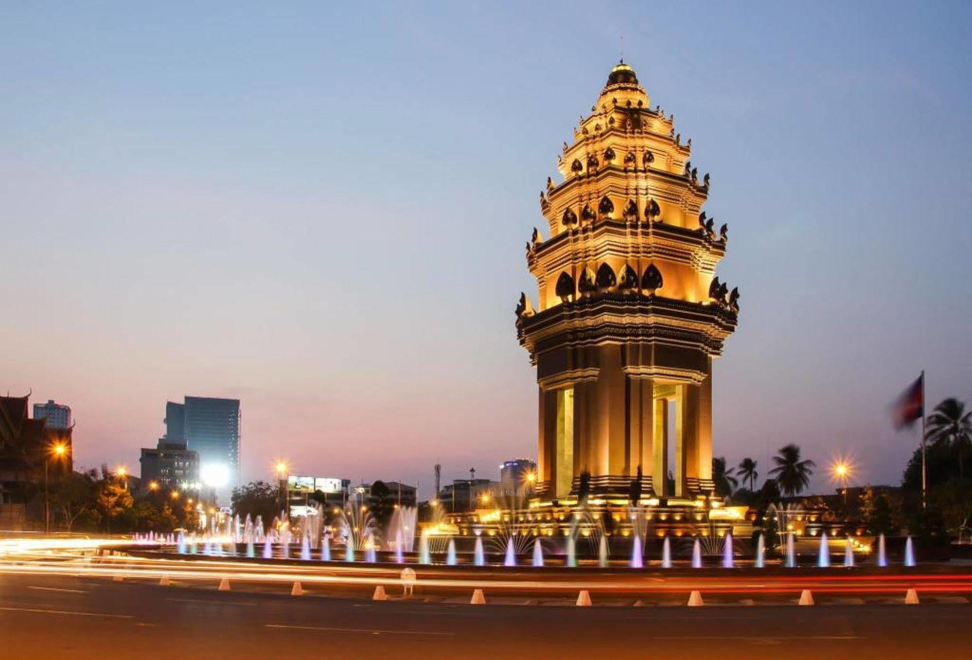 Sovanphum Guesthouse And Restaurant Phnom Penh Dış mekan fotoğraf