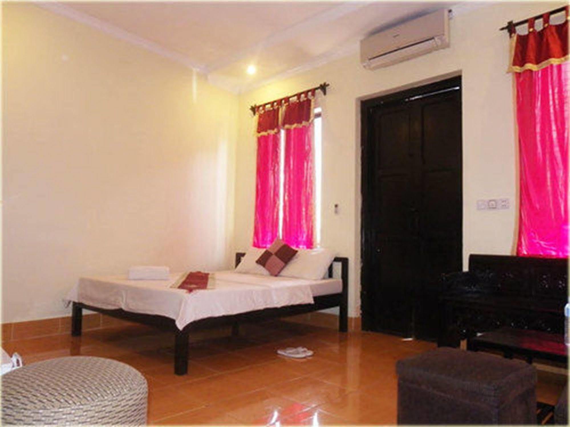 Sovanphum Guesthouse And Restaurant Phnom Penh Dış mekan fotoğraf